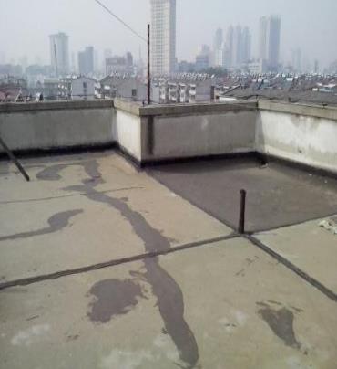 石家庄市漏水维修 楼顶漏水是什么原因，楼顶漏水维修方法是什么?